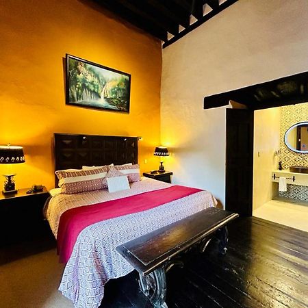 Hotel Mansion Iturbe Пацкуаро Екстер'єр фото