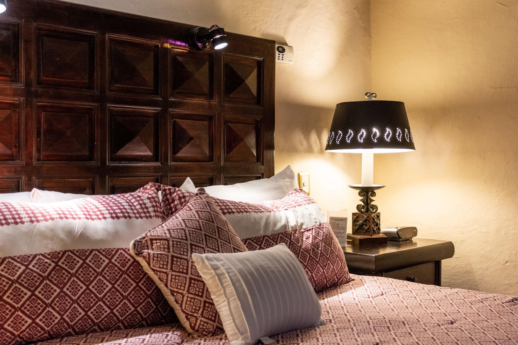 Hotel Mansion Iturbe Пацкуаро Екстер'єр фото