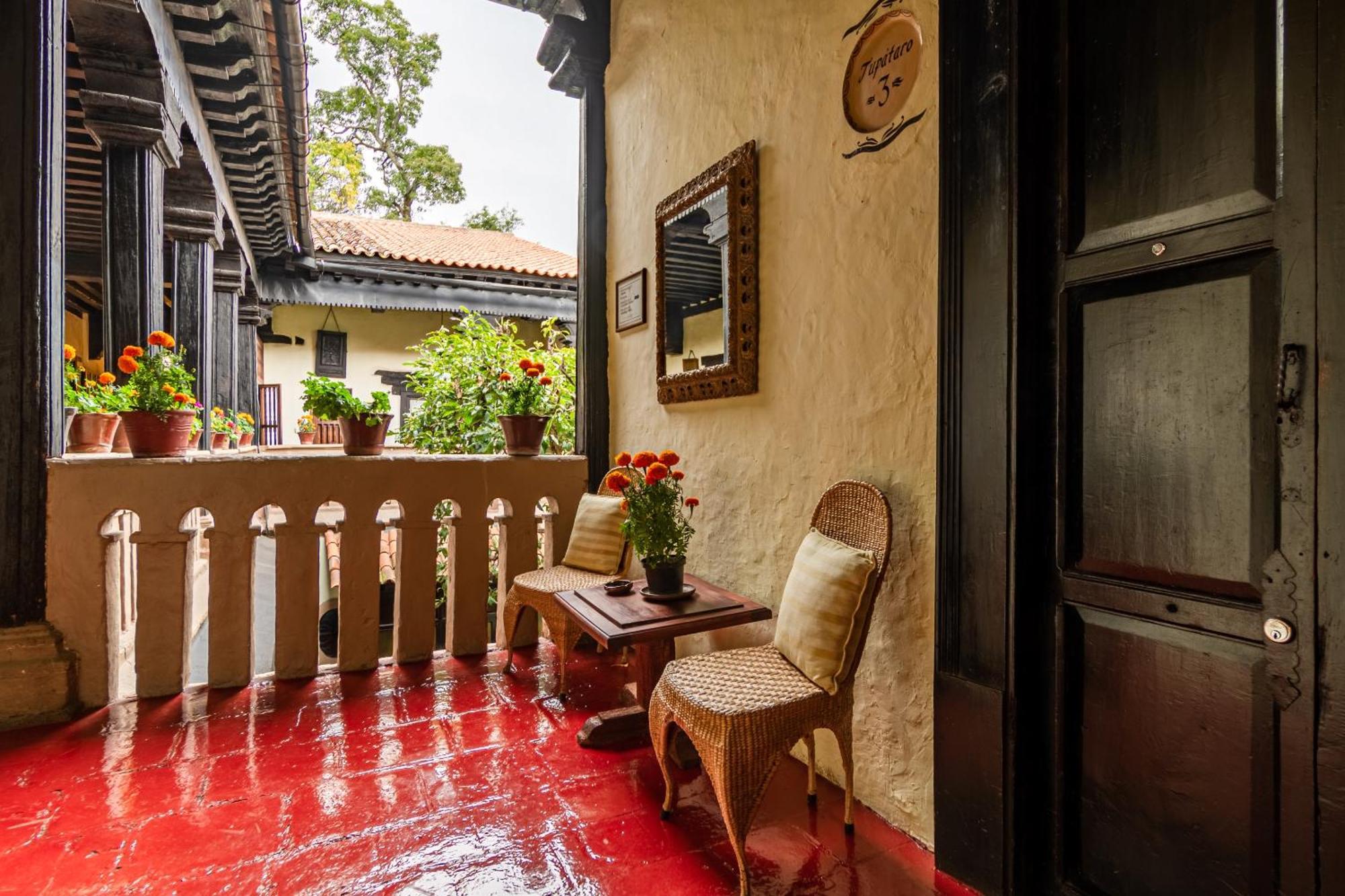 Hotel Mansion Iturbe Пацкуаро Екстер'єр фото