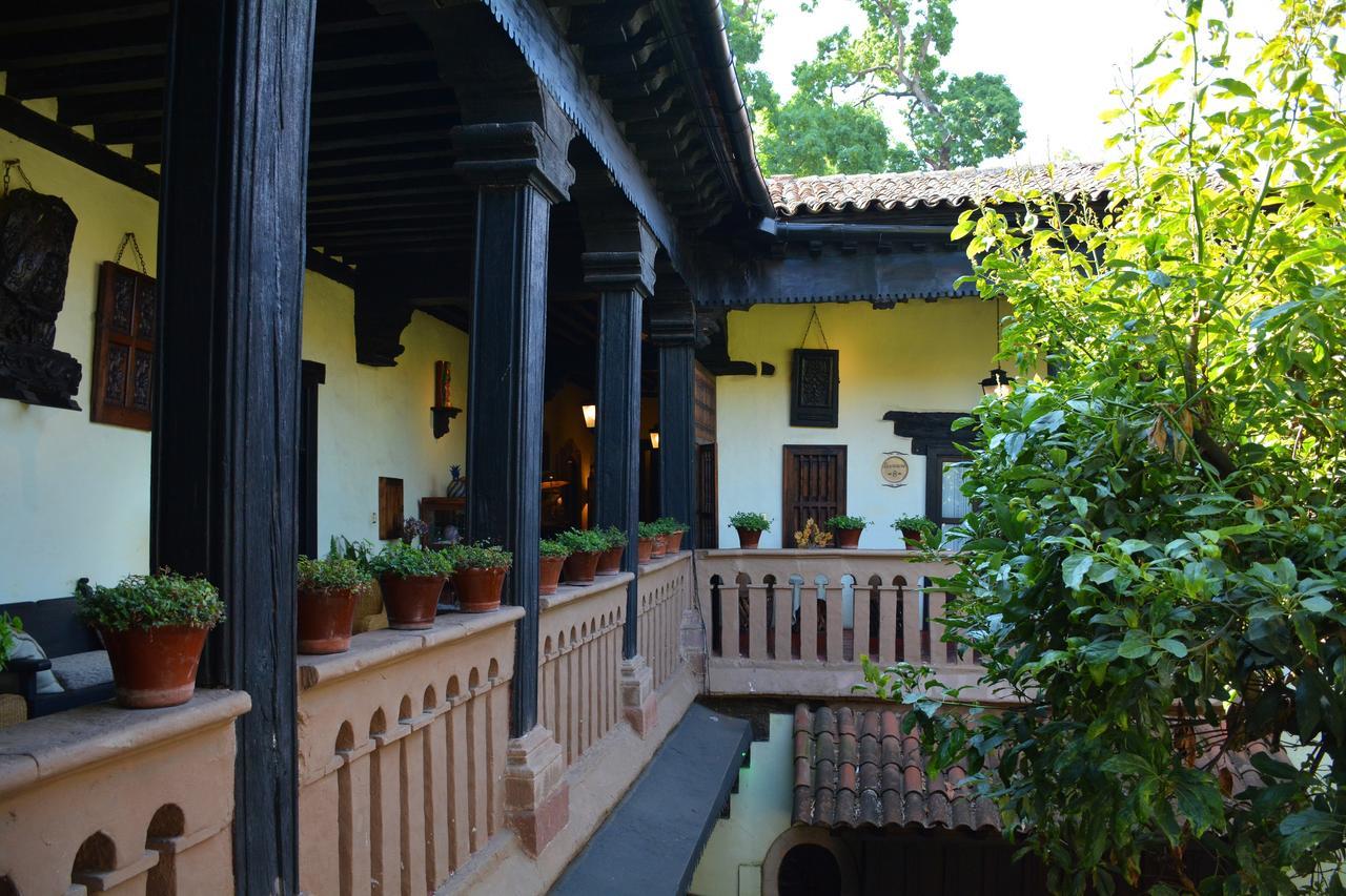 Hotel Mansion Iturbe Пацкуаро Екстер'єр фото